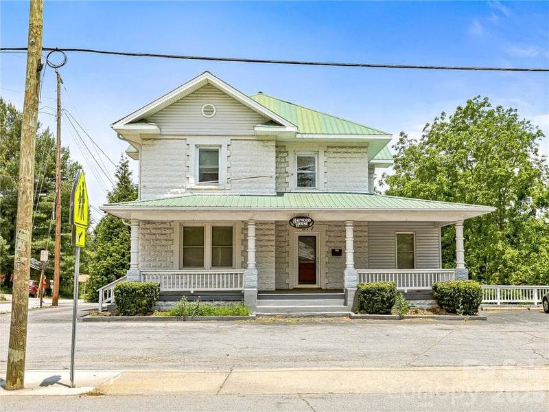 575 Haywood Rd, Asheville, NC 28806