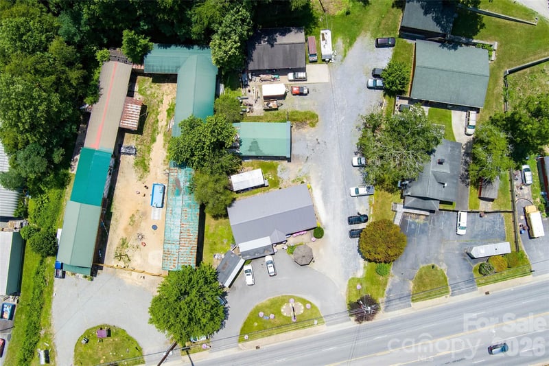 525 Soco Rd, Maggie Valley, NC 28751