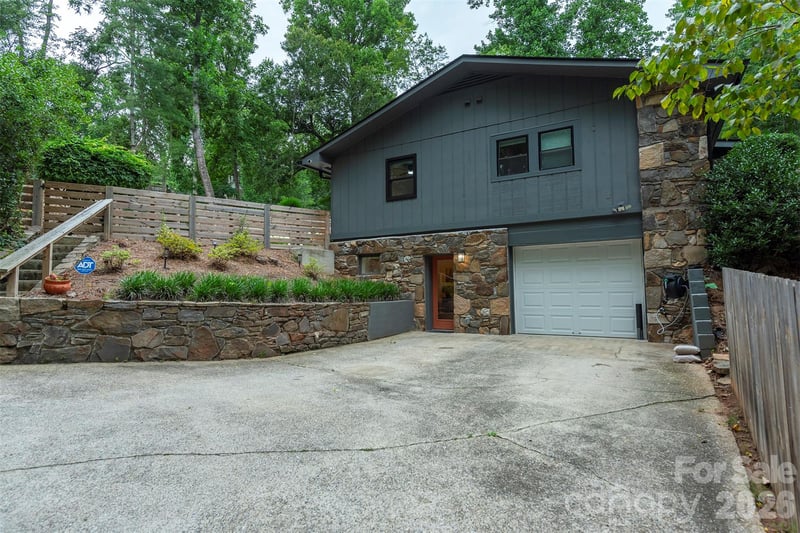 53 Vanderbilt Ter, Asheville, NC 28806