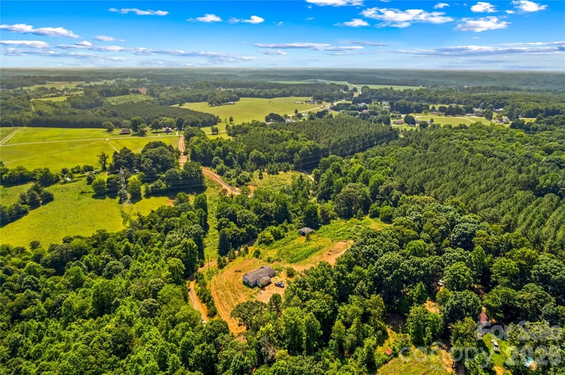 185 Jacobs Farm Ln, Statesville, NC 28625