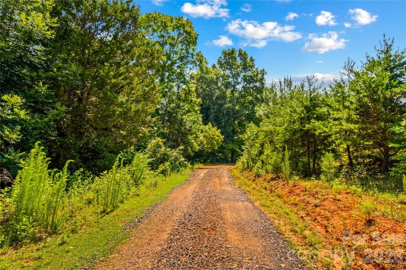 185 Jacobs Farm Ln, Statesville, NC 28625