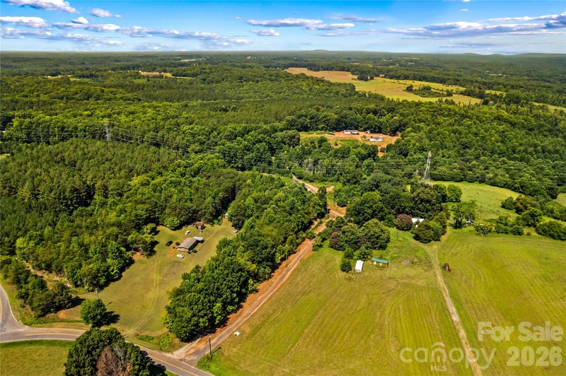 185 Jacobs Farm Ln, Statesville, NC 28625