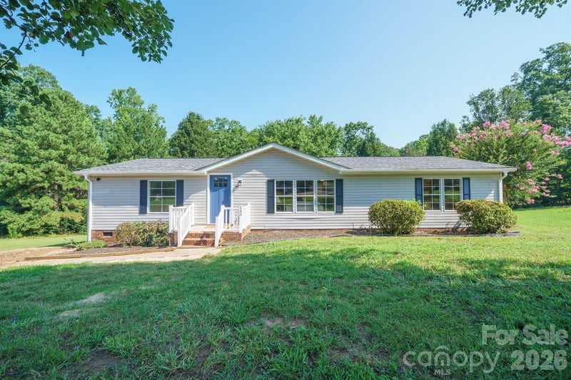 144 Carolina Wren Dr, Mooresville, NC 28115