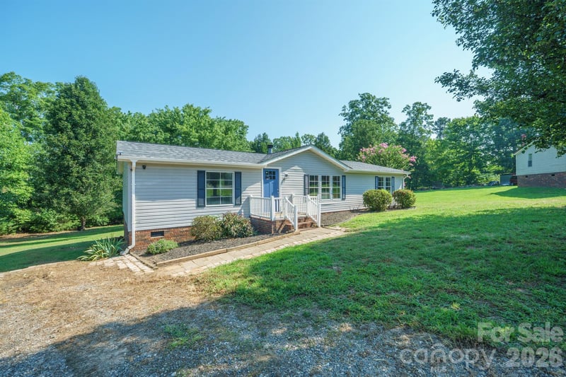 144 Carolina Wren Dr, Mooresville, NC 28115