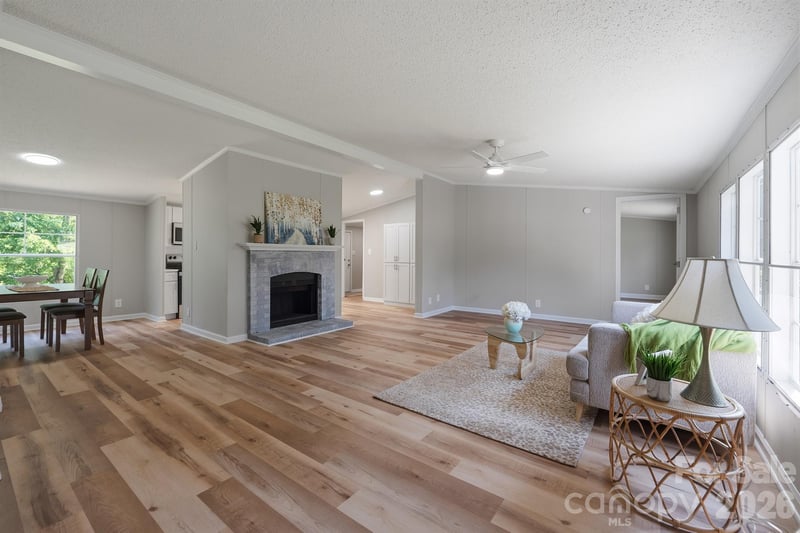 144 Carolina Wren Dr, Mooresville, NC 28115