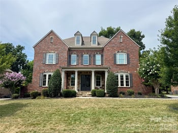 1004 Viscount Dr, Matthews, NC 28104