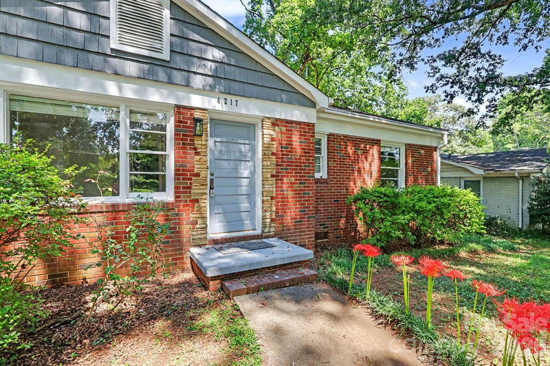 4217 Winfield Dr, Charlotte, NC 28205