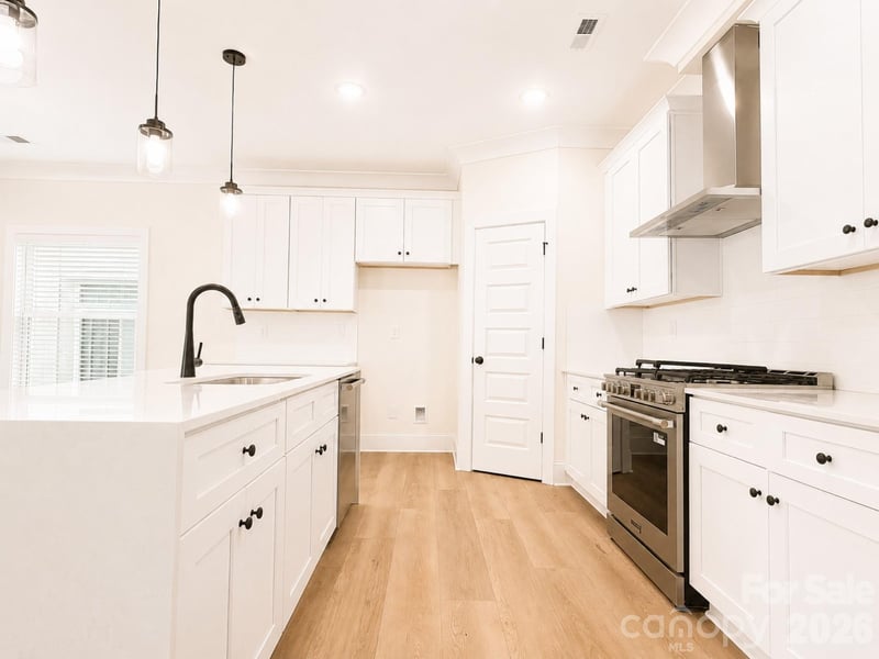 1220 Sharon Amity Rd, Charlotte, NC 28211