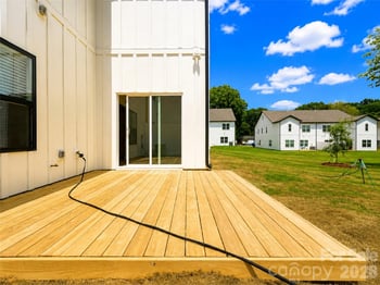 1220 Sharon Amity Rd, Charlotte, NC 28211