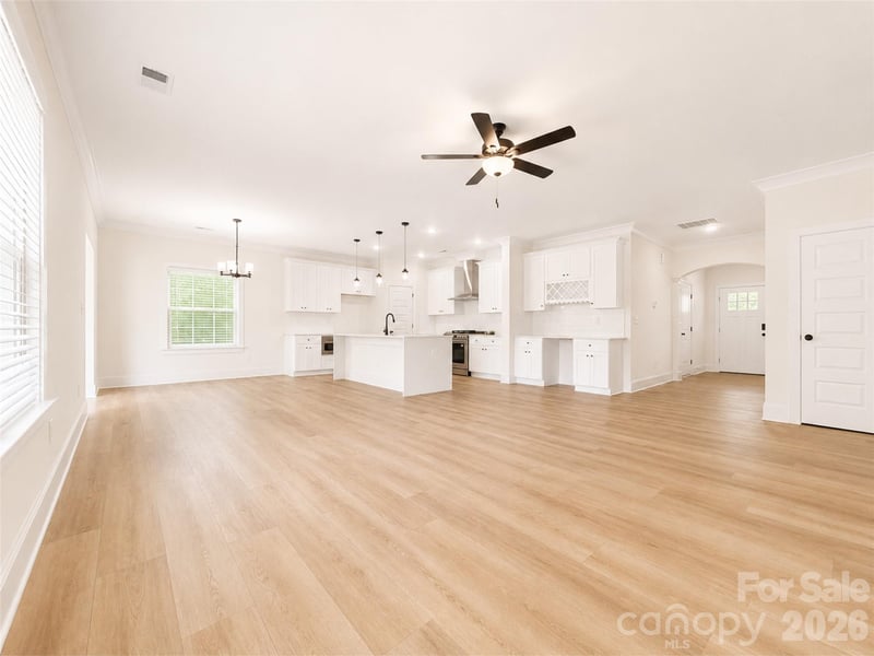 1220 Sharon Amity Rd, Charlotte, NC 28211