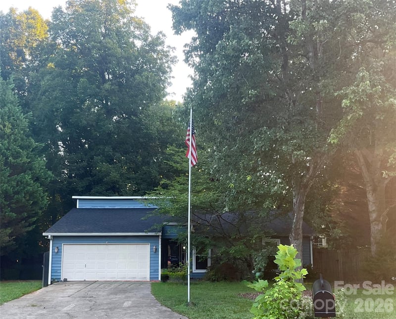 9201 Aylesbury Ln, Mint Hill, NC 28227