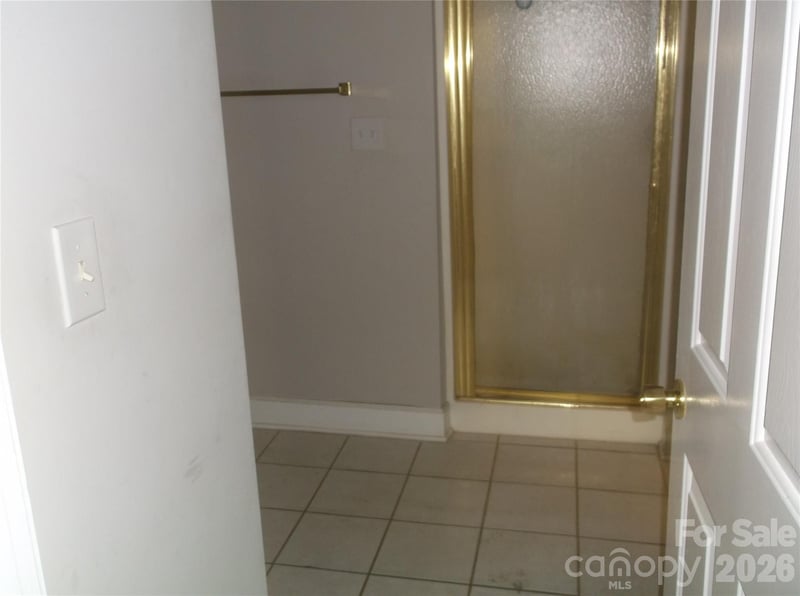8927 Meadow Vista Rd, Charlotte, NC 28213