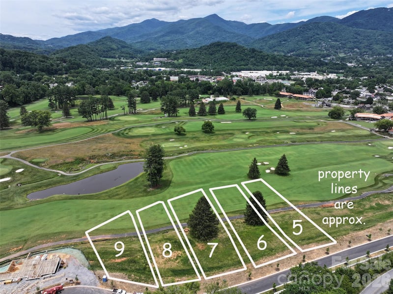 82 Farmer Branch Ln #6, Waynesville, NC 28786