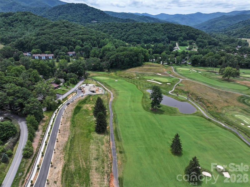 82 Farmer Branch Ln #6, Waynesville, NC 28786