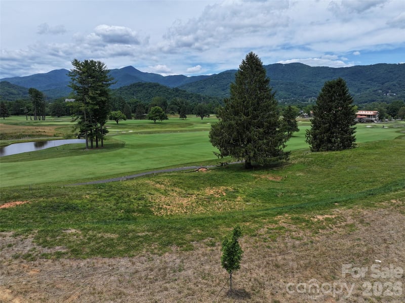 110 Farmer Branch Ln #8, Waynesville, NC 28786