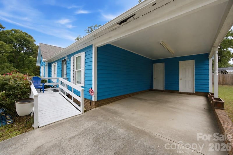 302 Elm St, Wingate, NC 28174