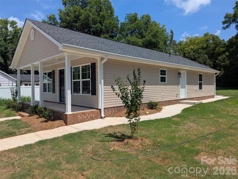 1126 Hoyle St, Rock Hill, SC 29732