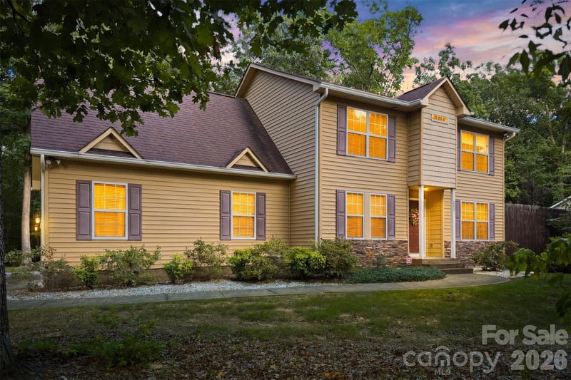 802 White Oaks Cir, Monroe, NC 28112