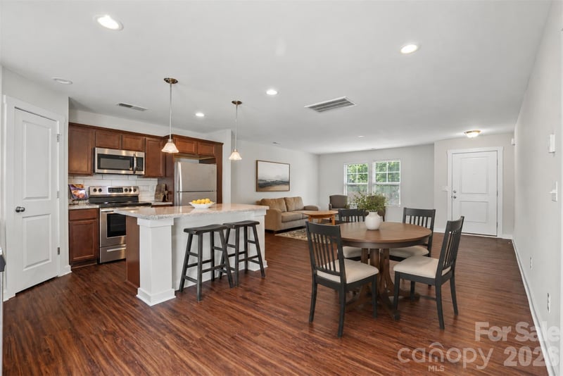 105 Beam Dr, Mooresville, NC 28115