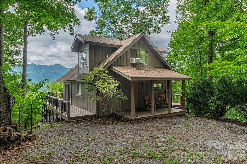 171 Jade Dr, Clyde, NC 28721