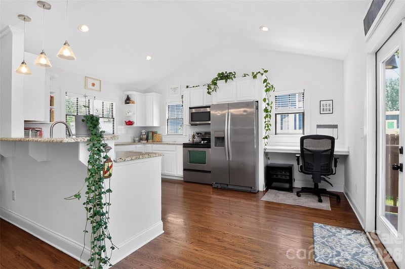 922 Drummond Ave, Charlotte, NC 28205