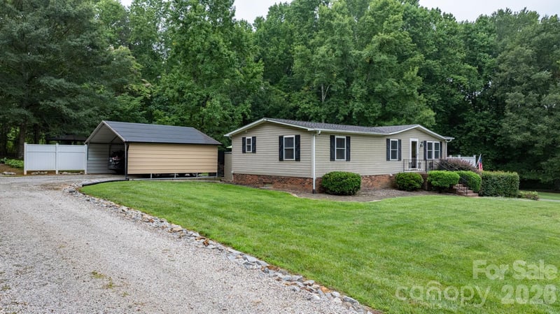4091 Little Mountain Rd, Newton, NC 28658