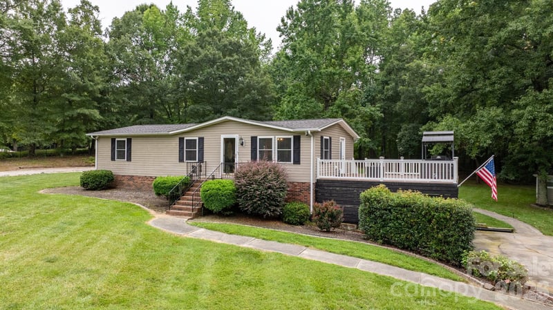4091 Little Mountain Rd, Newton, NC 28658