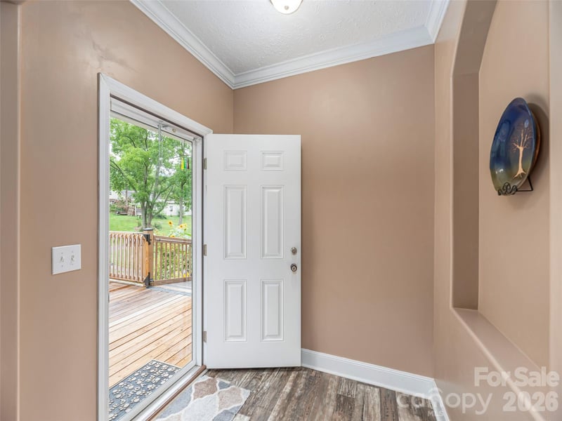 4687 Old Clyde Rd, Clyde, NC 28721