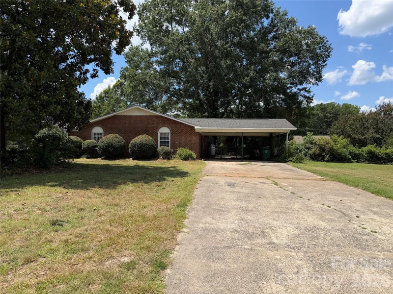 3025 Smith Farm Rd, Matthews, NC 28104