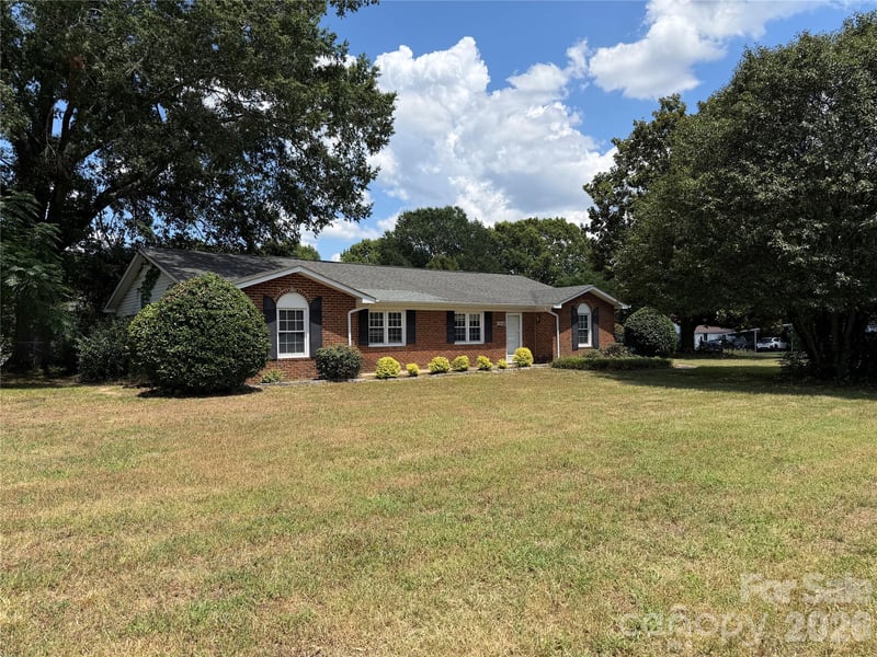 3025 Smith Farm Rd, Matthews, NC 28104