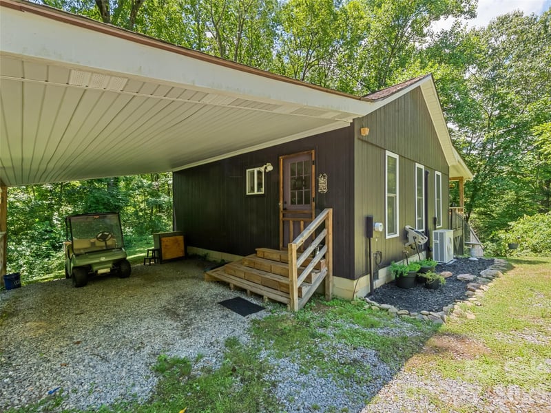322 Mckinzie Pl, Waynesville, NC 28785