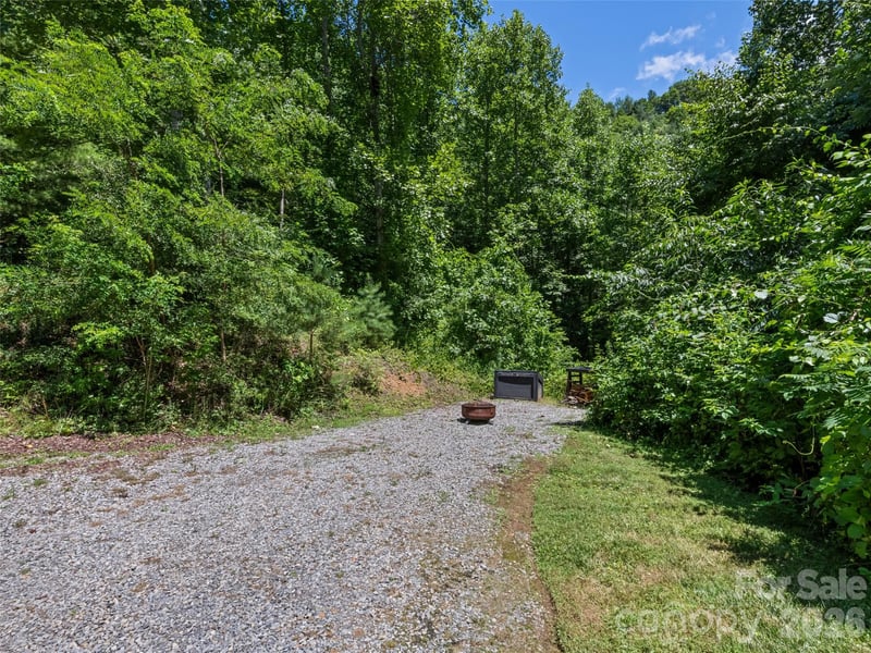 322 Mckinzie Pl, Waynesville, NC 28785