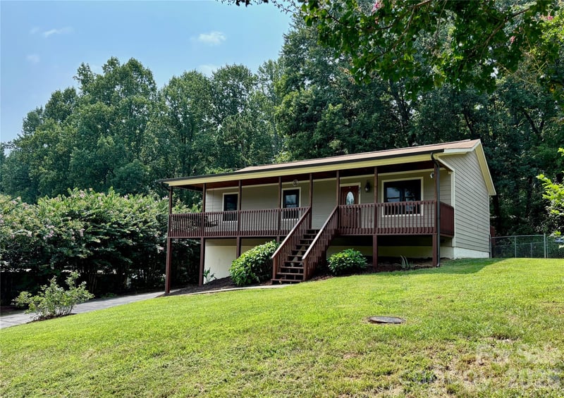 21 Ashwood Dr, Asheville, NC 28803
