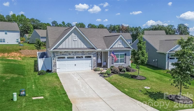 114 Milliner Dr, Troutman, NC 28166