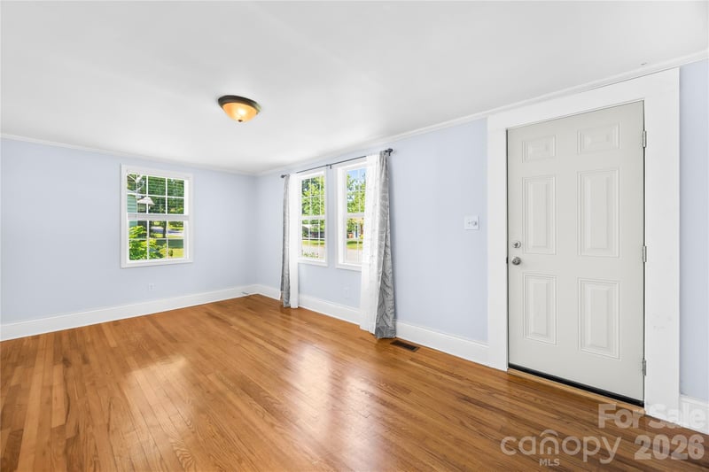 316 20th Ave, Hickory, NC 28601