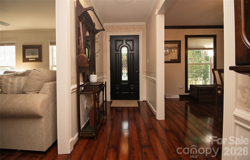 8301 Abercorn Ln, Charlotte, NC 28227