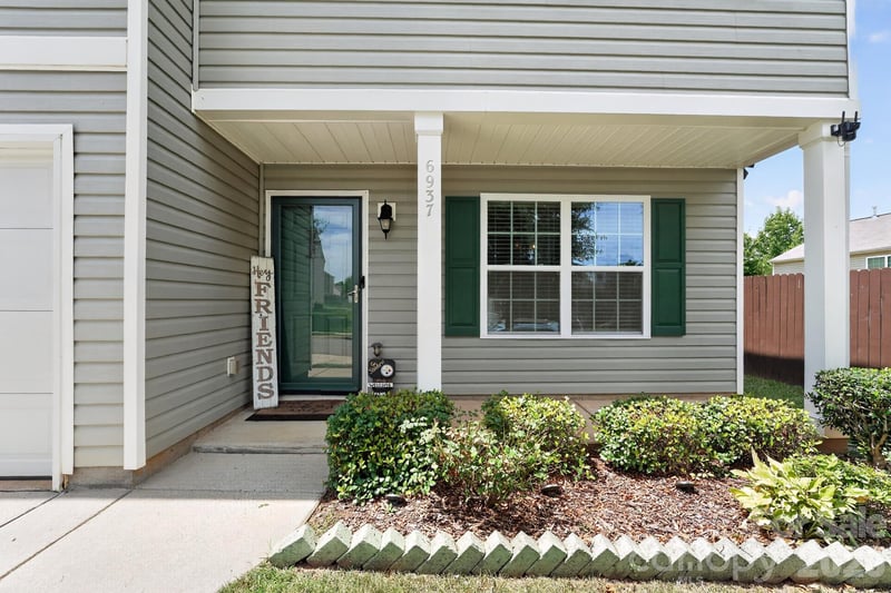 6937 Savannah Springs Dr, Charlotte, NC 28269