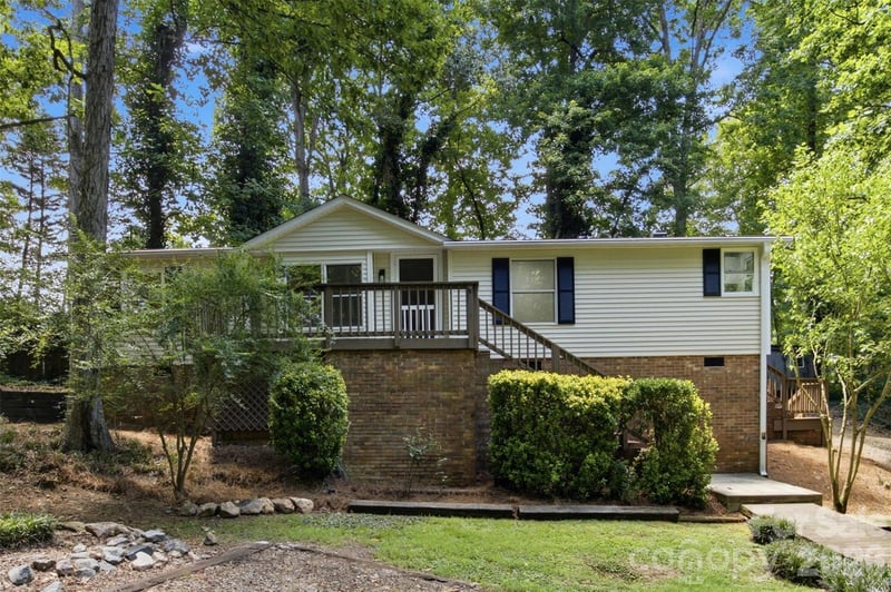 6490 Timberbrook Trl, Stanley, NC 28164