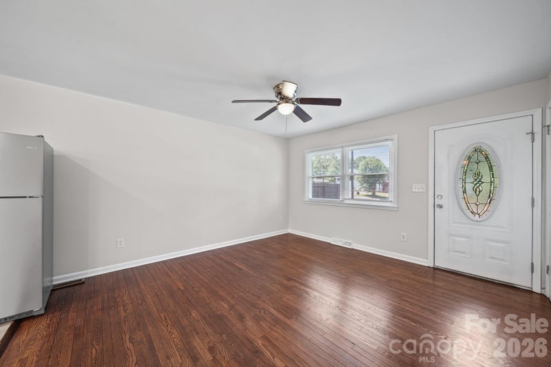4316 Mckinley Dr, Charlotte, NC 28208