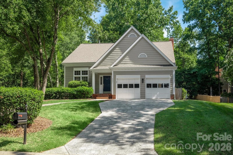 9801 Deer Spring Ln, Charlotte, NC 28210