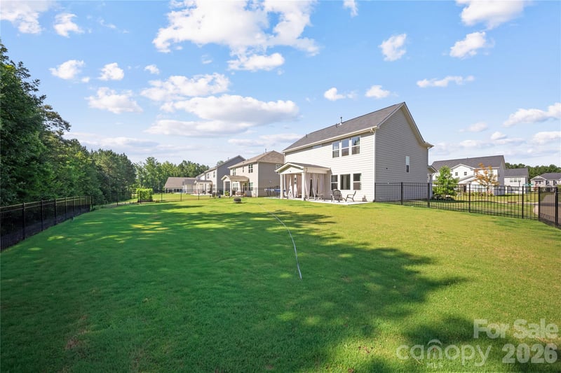 5005 Painswick Pl, Charlotte, NC 28215