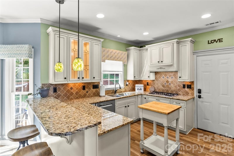 635 Highland Ridge Rd, Mooresville, NC 28115
