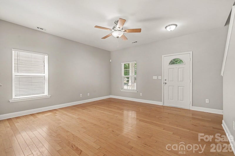 9228 Seamill Rd, Charlotte, NC 28278