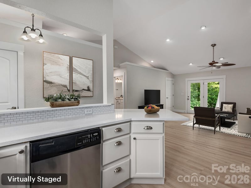 7 Mcgee Ridge Rd, Fairview, NC 28730