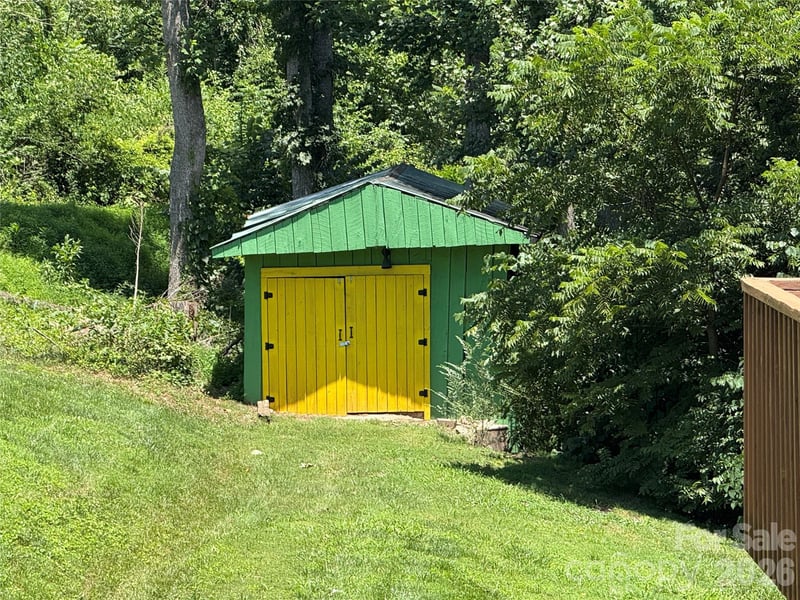 45 Ollie Weaver Rd, Weaverville, NC 28787