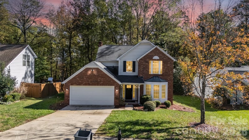 6101 Skyline Dr, Charlotte, NC 28269