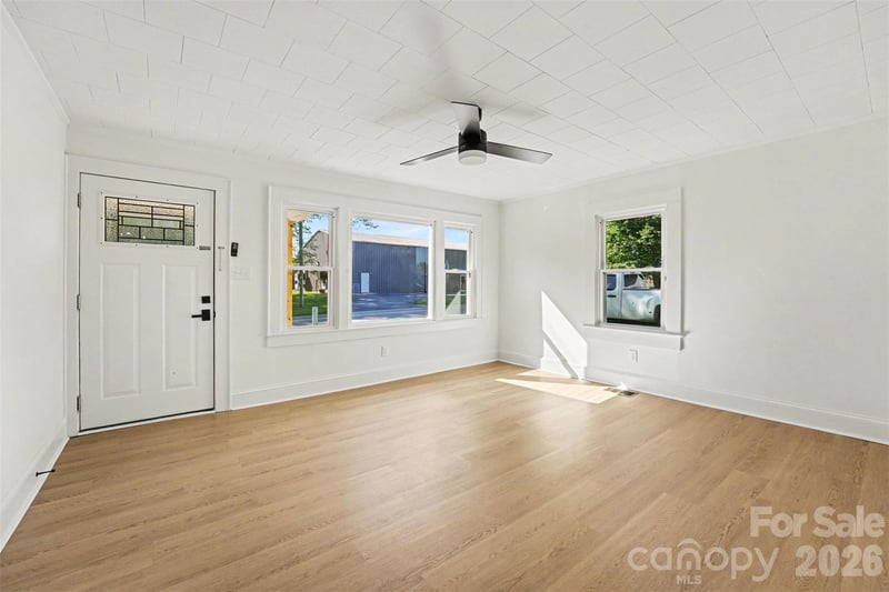 115 Autumn Leaf Rd, Troutman, NC 28166