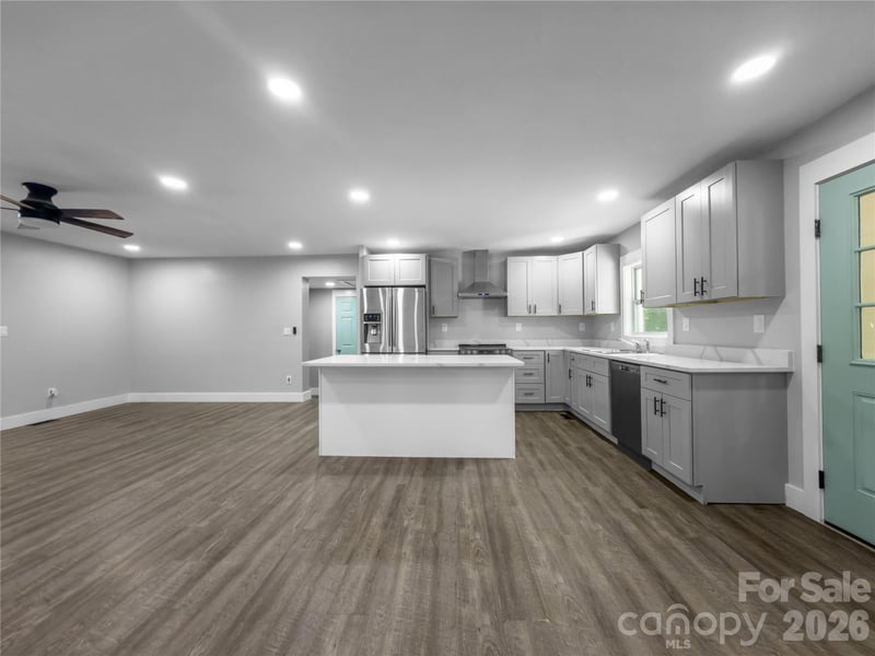 2117 Emma Cir, Lancaster, SC 29720