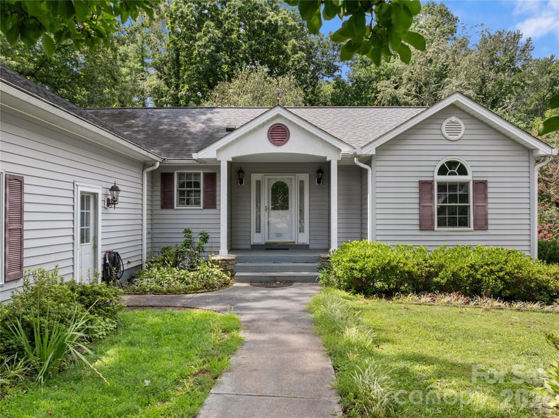 8 Keasler Rd, Asheville, NC 28805