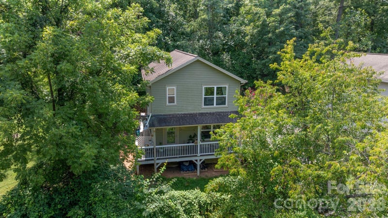 18 Old West Chapel Rd, Asheville, NC 28803